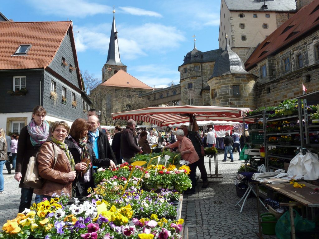 Frühjahrskirchweih in historischem Ambiente